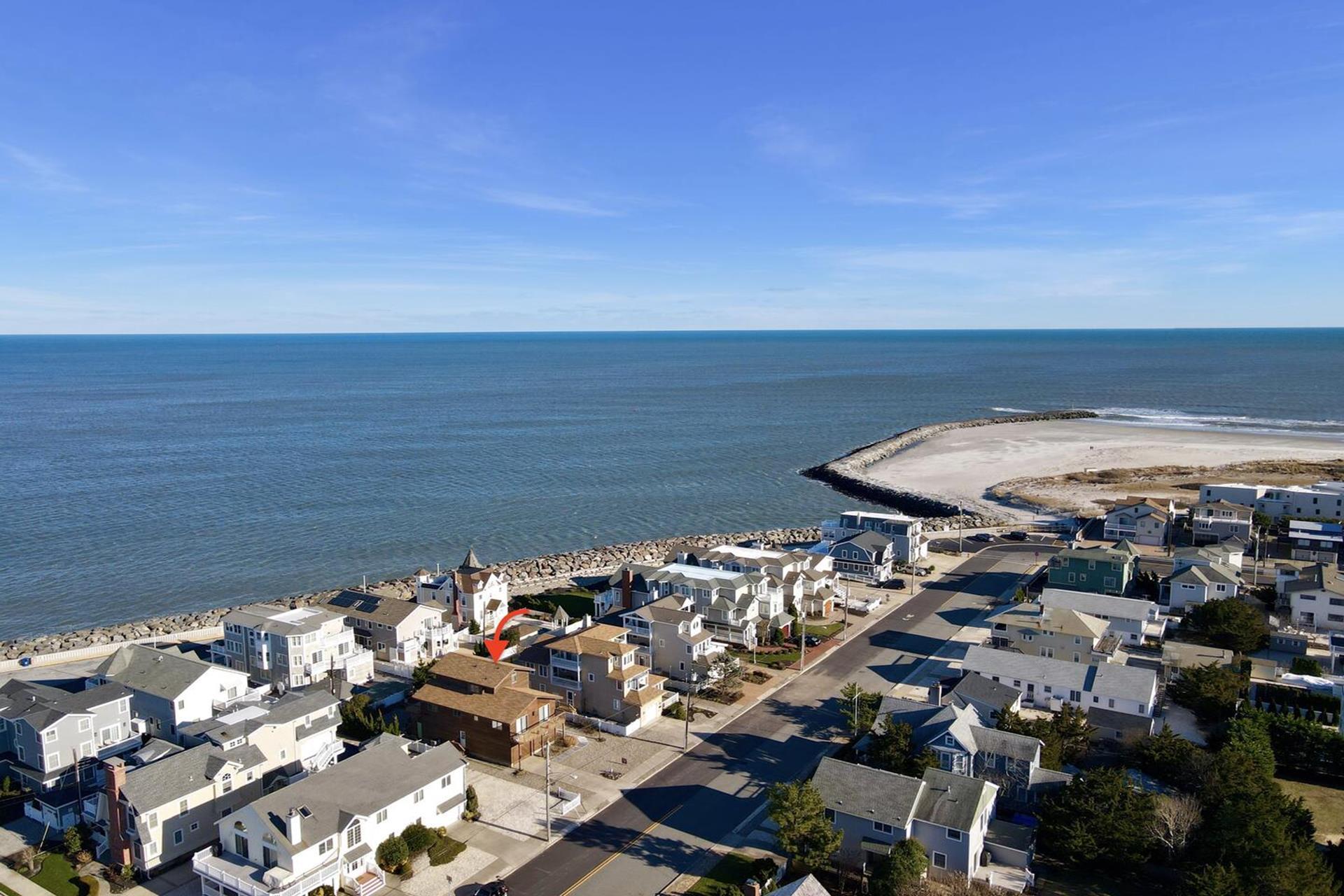 65 West 8th Street - Picture 16