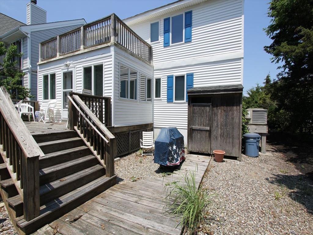 106 Lincoln Avenue | Photo 25