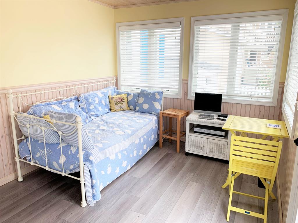 106 Lincoln Avenue | Photo 11