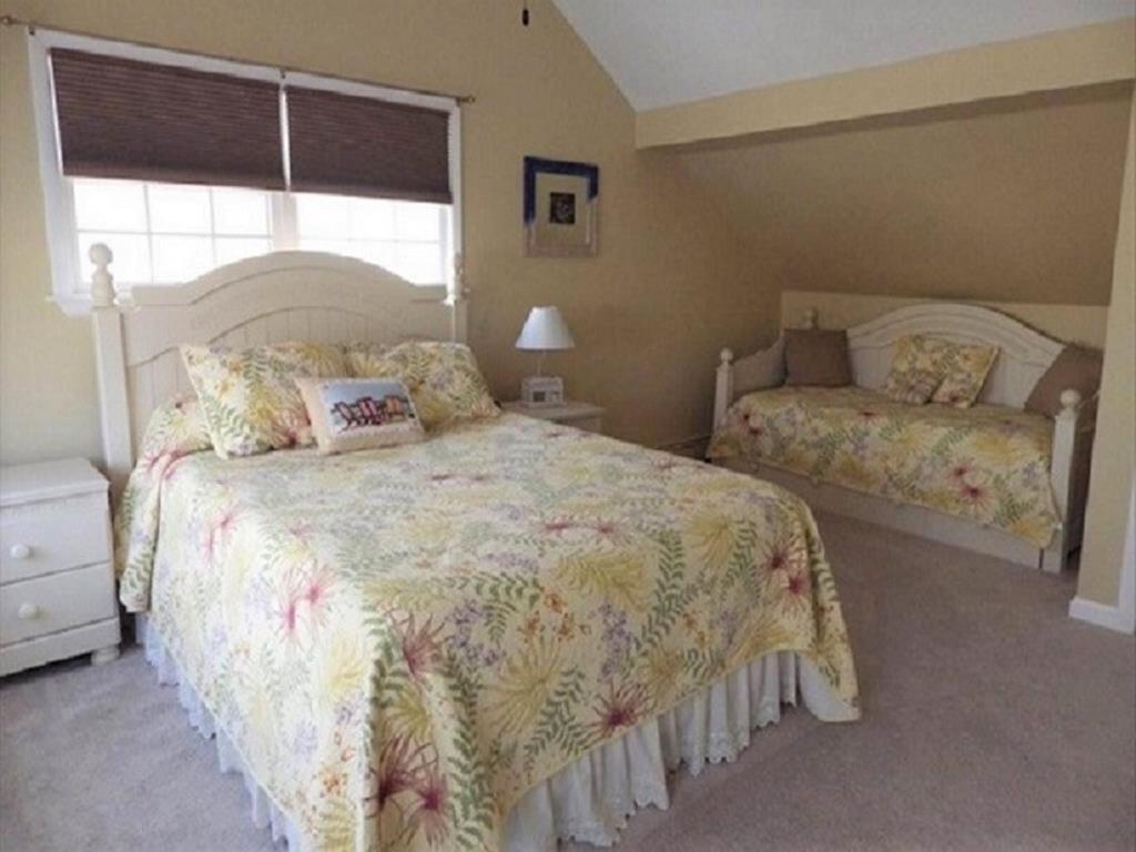 203 W 12th Street, Ship Bottom (Bay Side)