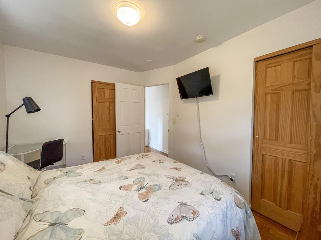 Pias Point - 802 Cape Avenue | Photo 21