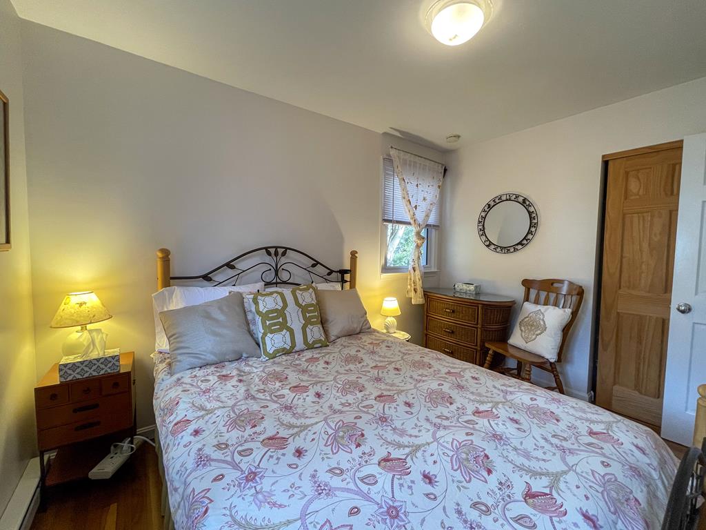 Pias Point - 802 Cape Avenue | Photo 26