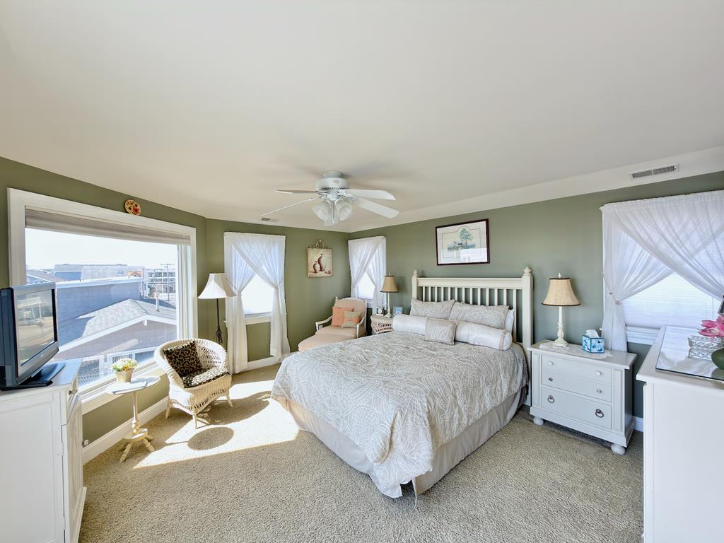 18 59th Street, Sea Isle City (Beach Block)