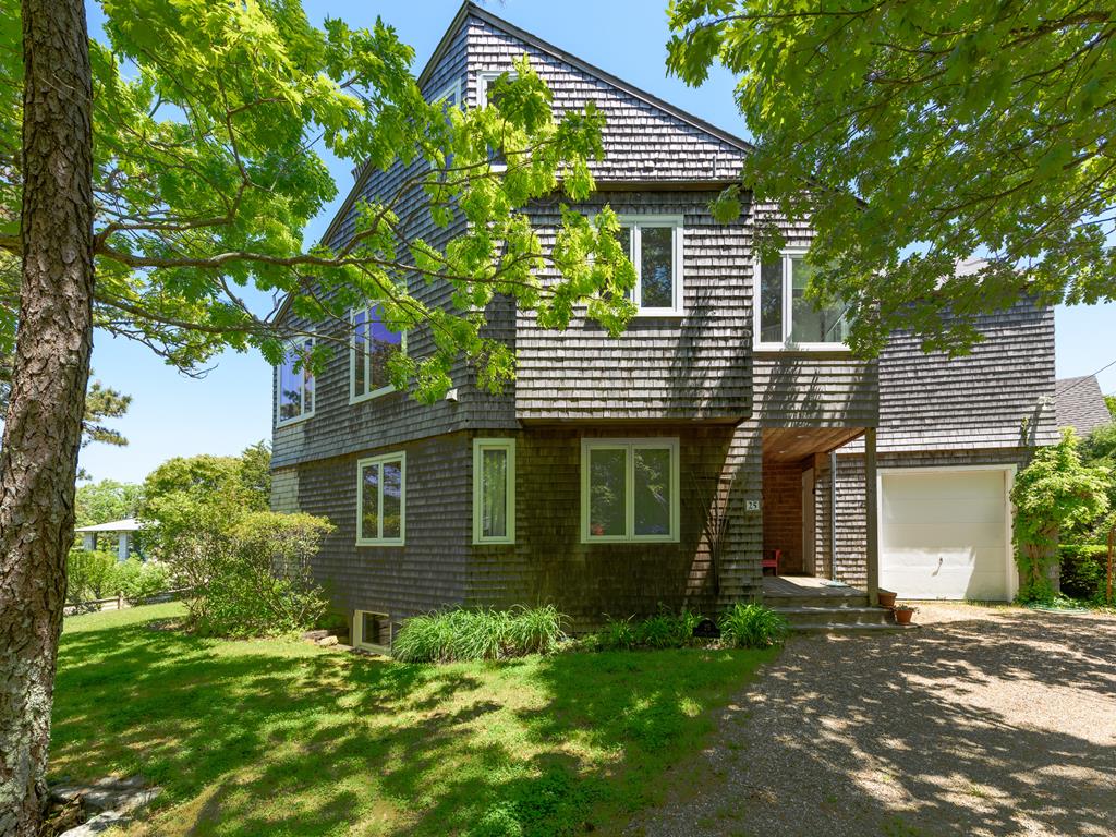 25 Atlantic Avenue, Oak Bluffs, MA 02557, Distant Waterview