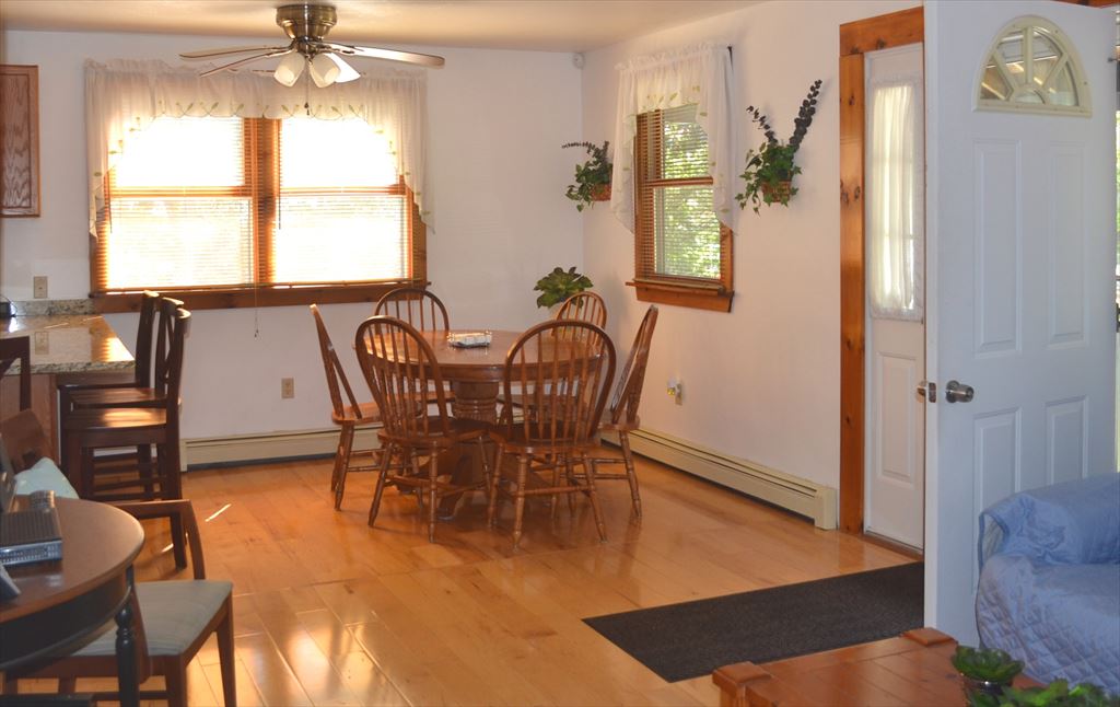 7 Pennsylvania Avenue, Oak Bluffs, MA 02557, Residential