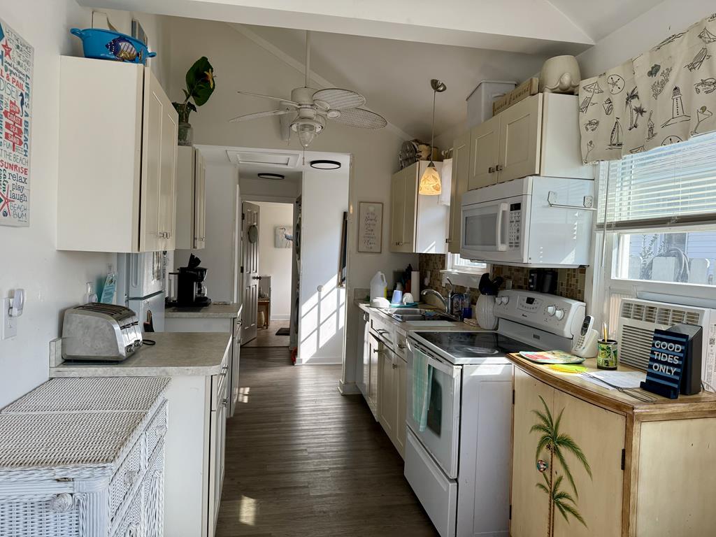 25 Sumner Avenue., Strathmere (Oceanside)