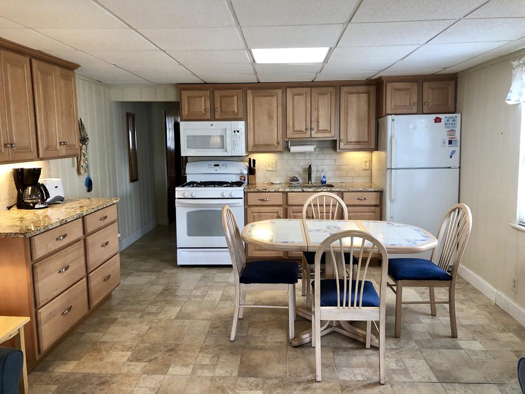 14 Willard 1st Floor Right, Strathmere Vacation Rental Riordan