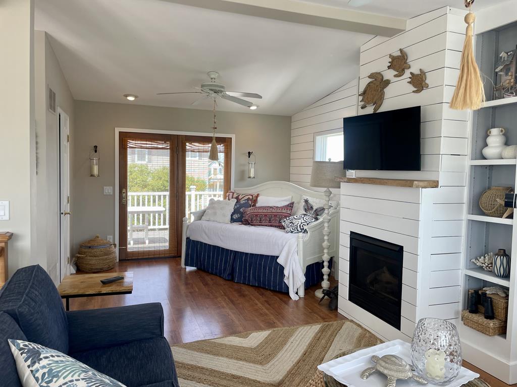 112 S. Commonwealth Avenue, Strathmere (Bayside)