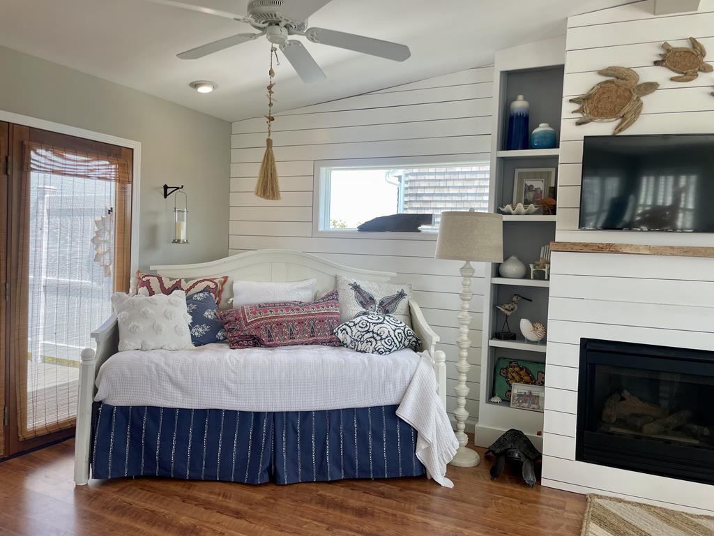 112 S. Commonwealth Avenue, Strathmere (Bayside)