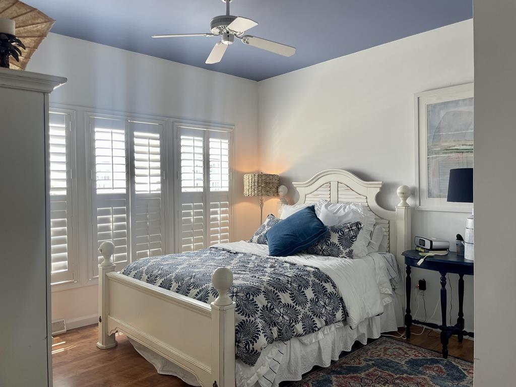 112 S. Commonwealth Avenue, Strathmere (Bayside)