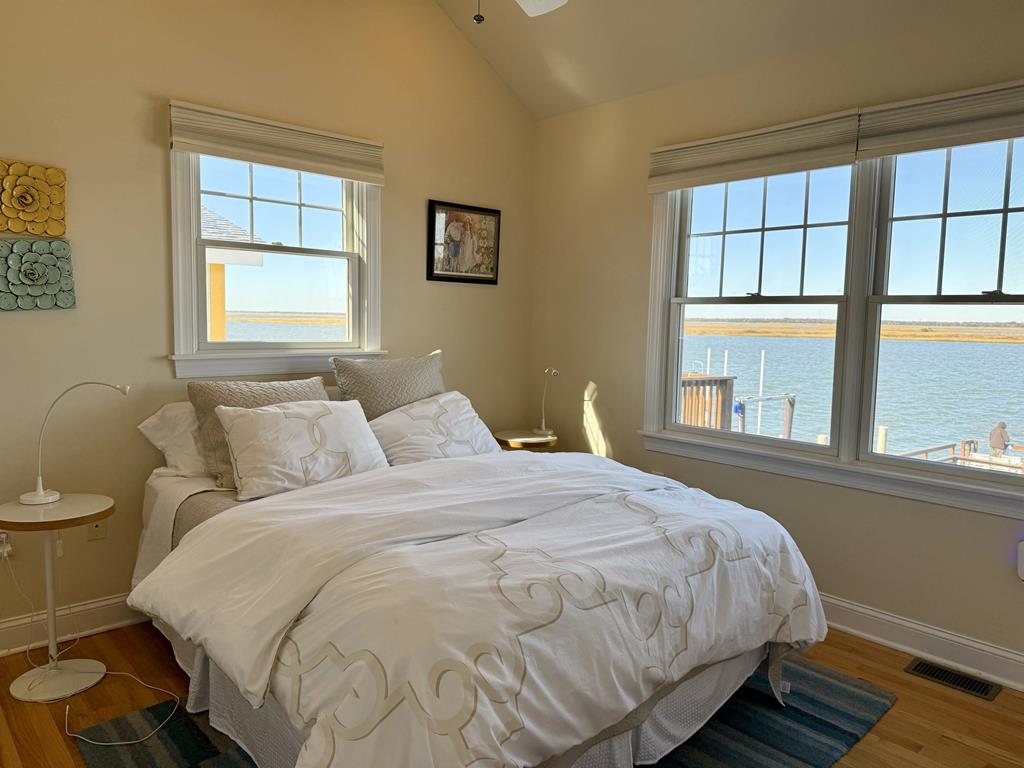 10 Bayview Drive, Strathmere (Waterfront)