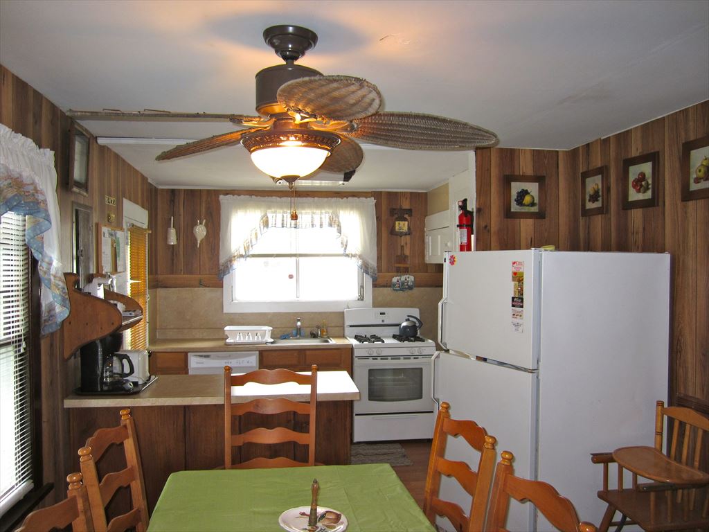 17 Webster Avenue Cottage, Strathmere (Oceanside)