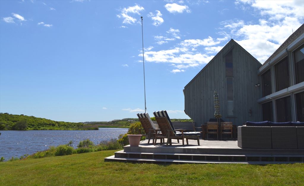 19 Youngs Way, Chilmark, MA 02535, Waterfront