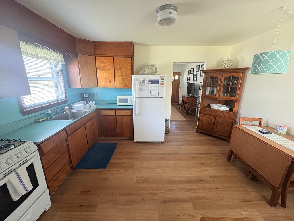 PET FRIENDLY COZY CAPE MAY HOME | Photo 9