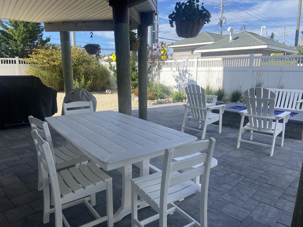 1063 A Long Beach Blvd, North Beach (Ocean Block)