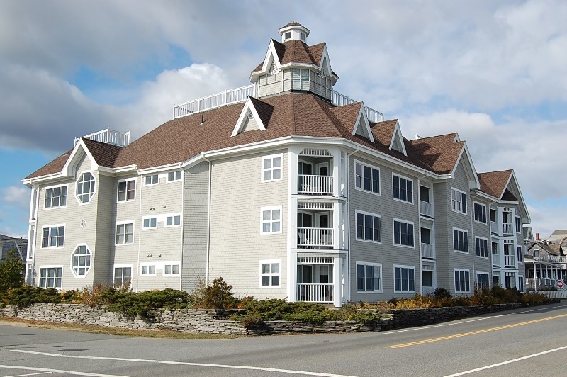 For Lease 2 Pennacook Avenue, Unit 206, Oak Bluffs, MA 02557