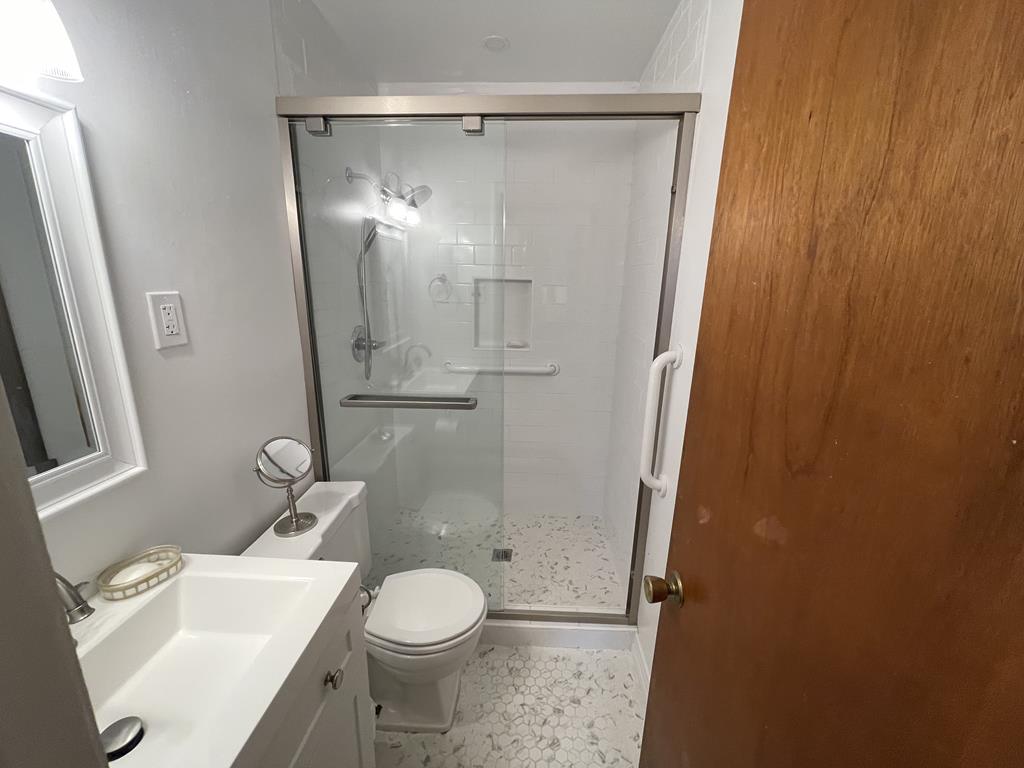 Jefferson Street Gem | Photo 21