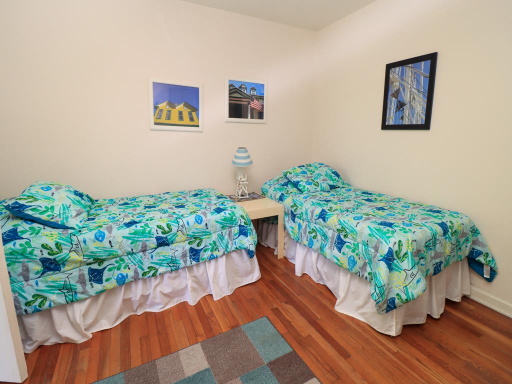 1022 Maryland Avenue | Photo 13