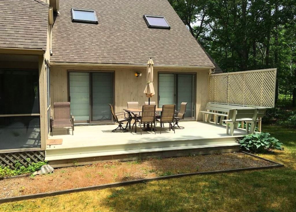 For Lease 19 Tiffany Drive, Oak Bluffs, MA 02557, Residential 4 Beds