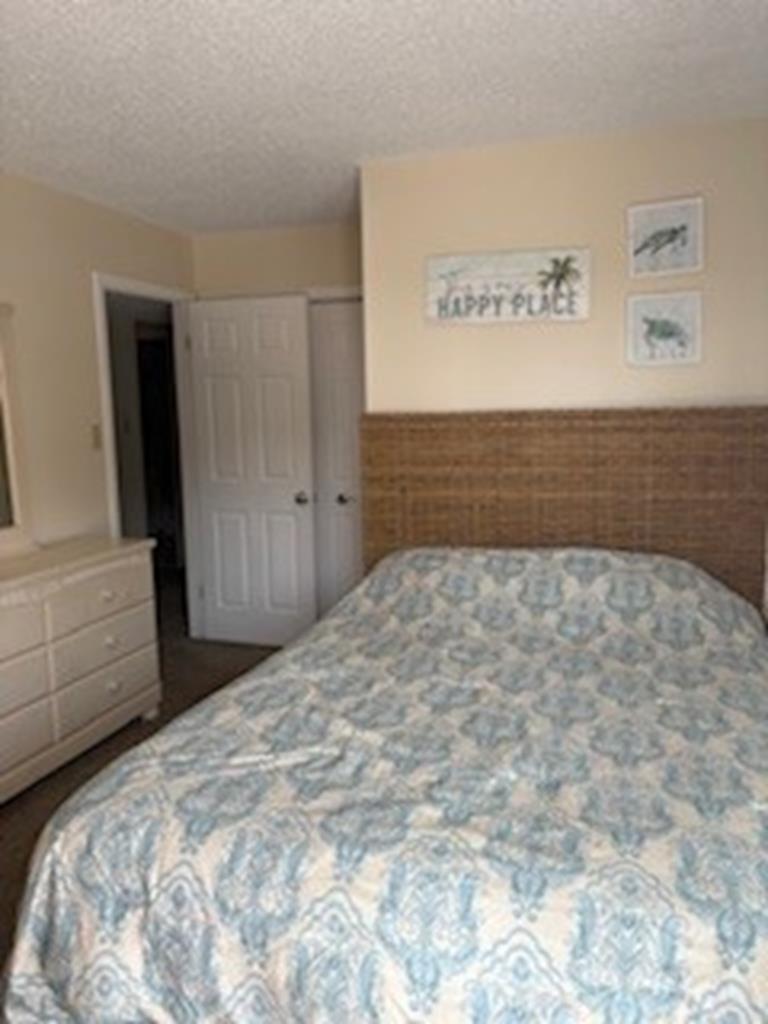 4400 Pleasure Avenue - Picture 