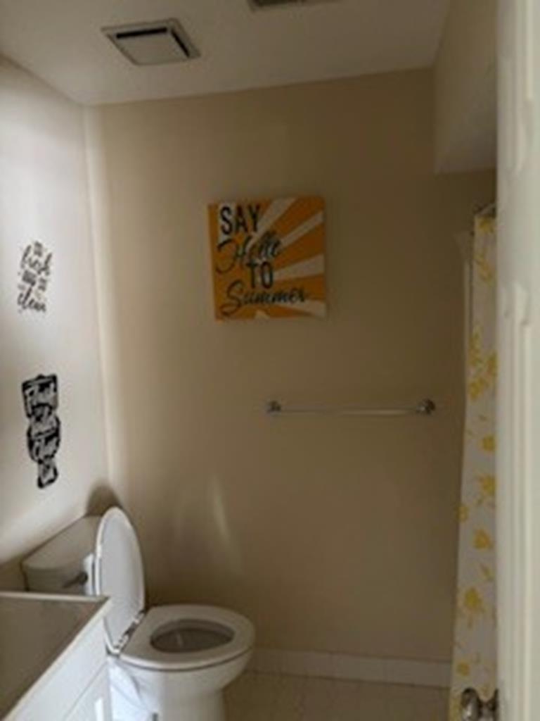 4400 Pleasure Avenue - Picture 