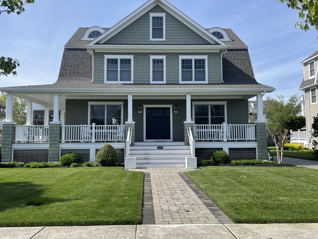 5 Bedroom - 4 Bath - One Block to Beach - 1217 NJ | Photo 3