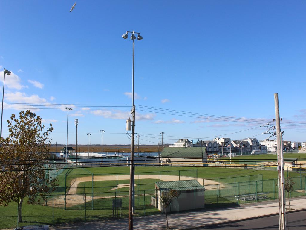 6101 Central Avenue, Sea Isle City (Center)