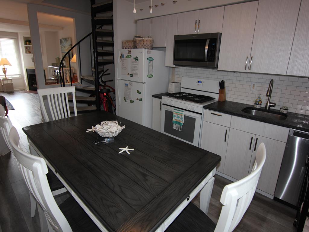 300 Landis Avenue, Sea Isle City (Beach Block)