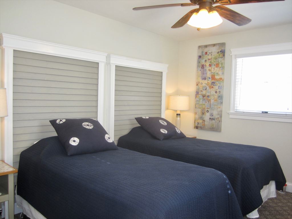 22 76th, EAST Unit, Sea Isle City (Oceanside)