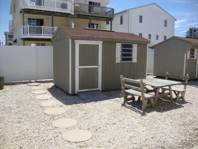 22 76th Street East - Picture 