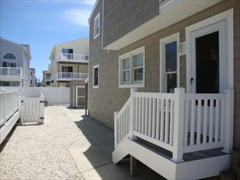 22 76th Street East - Picture 