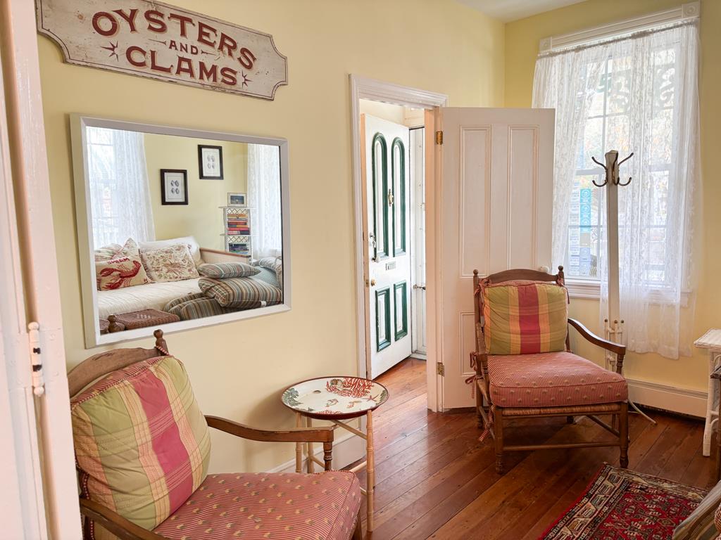 CLOSE TO BEACH AND TOWN - Windsor Ave | Photo 5