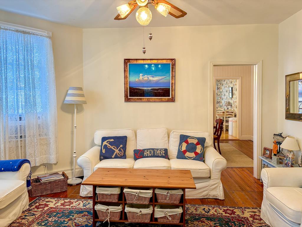 CLOSE TO BEACH AND TOWN - Windsor Ave | Photo 7