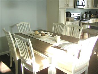 22 E New York Avenue (84th St), Brighton Beach (Ocean Side)