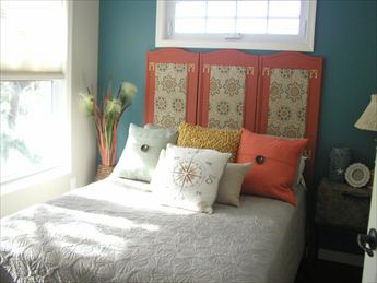 22 E New York Avenue (84th St), Brighton Beach (Ocean Side)