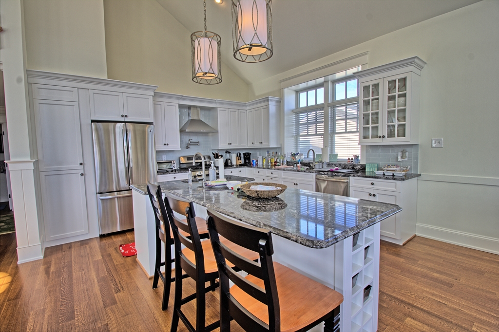 16 East 9th Street - Picture 8