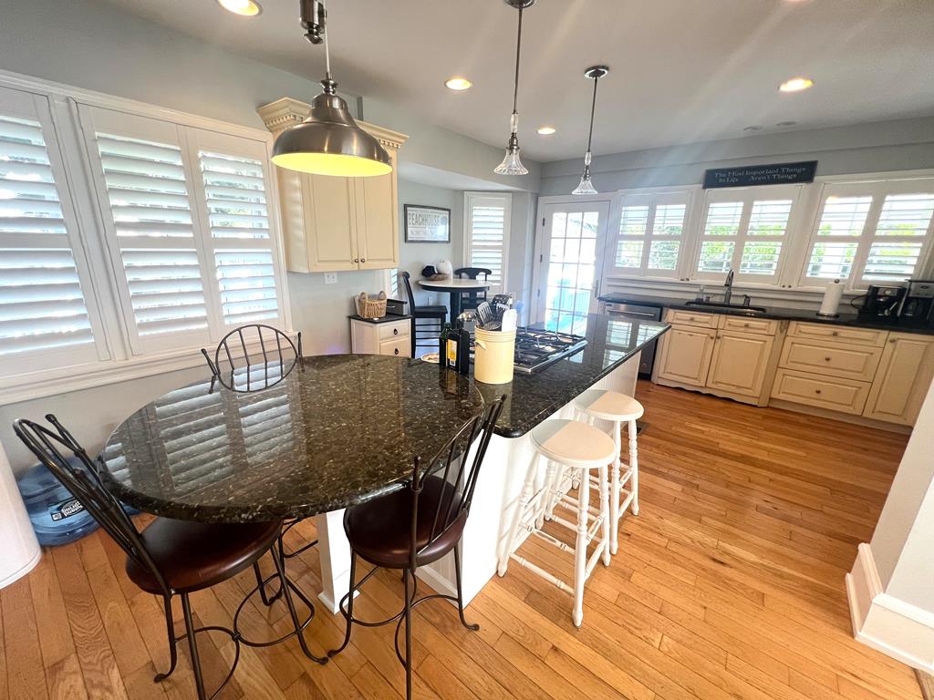 A Summer Place | Photo 11