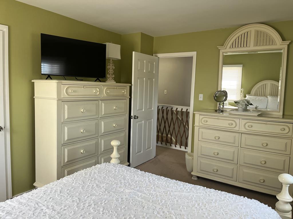 808 Beach Avenue, Beach Haven (Ocean Side)