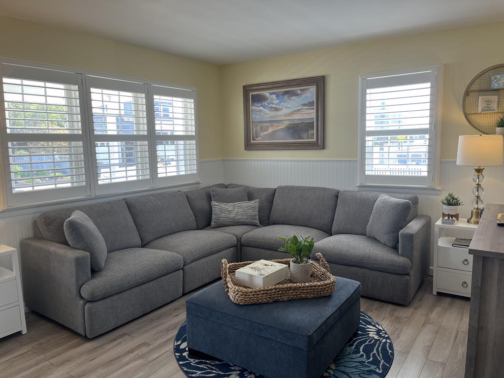 808 Beach Avenue, Beach Haven (Ocean Side)