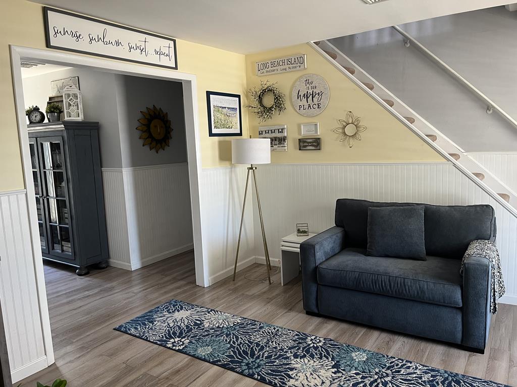 808 Beach Avenue, Beach Haven (Ocean Side)