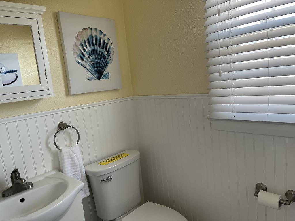 808 Beach Avenue, Beach Haven (Ocean Side)