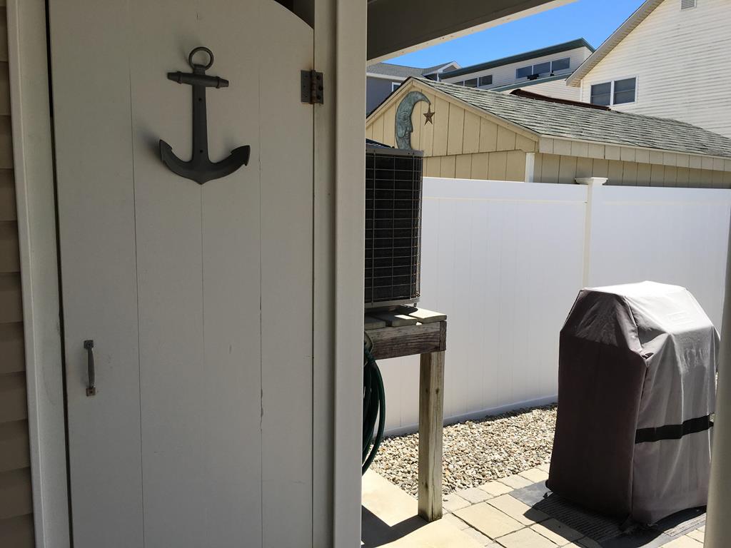 232 37th Street, Sea Isle City (Center)