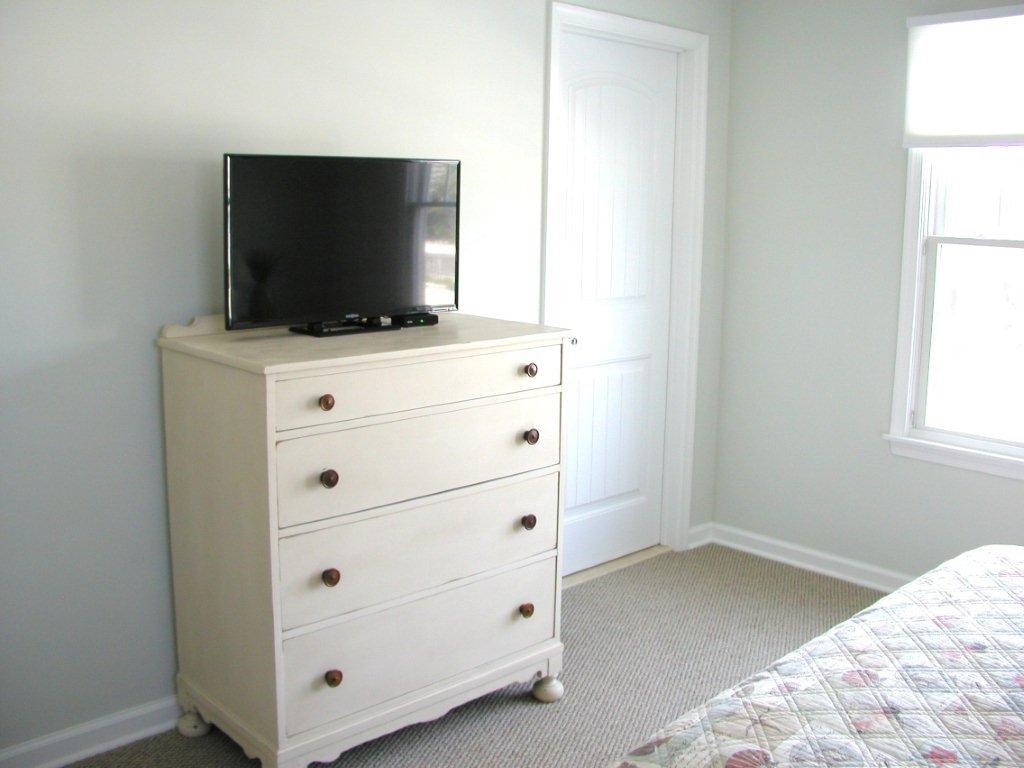 124 E. 28th Street, Beach Haven Gardens (Ocean Side)