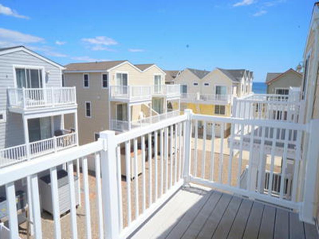 29 33rd Street, Sea Isle City (Beach Block)