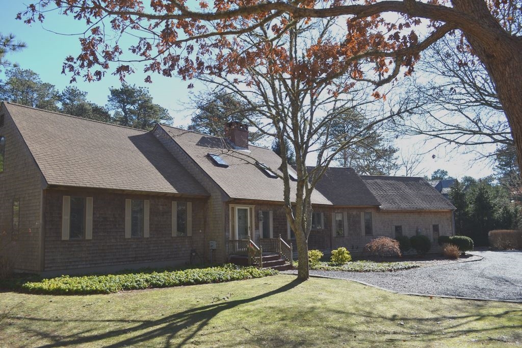 17 Beach Road, Oak Bluffs, MA, 02557 Island Real Estate