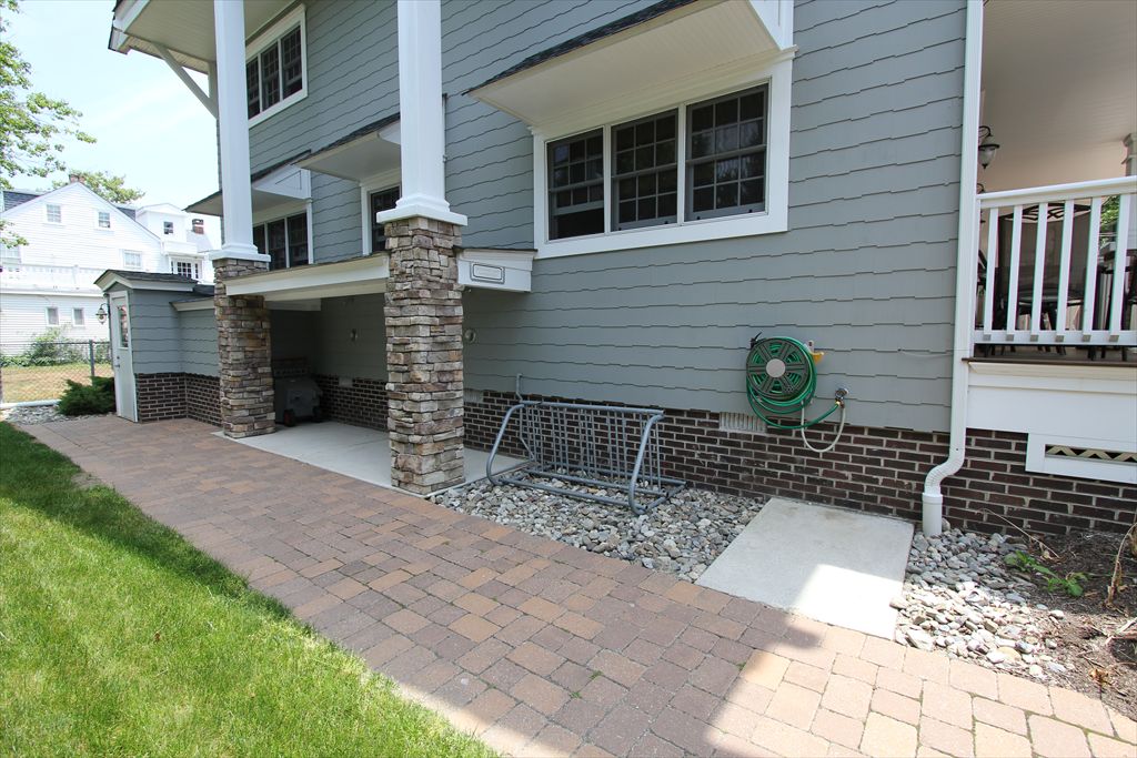 219 S Lafayette St Devonshire | Photo 31