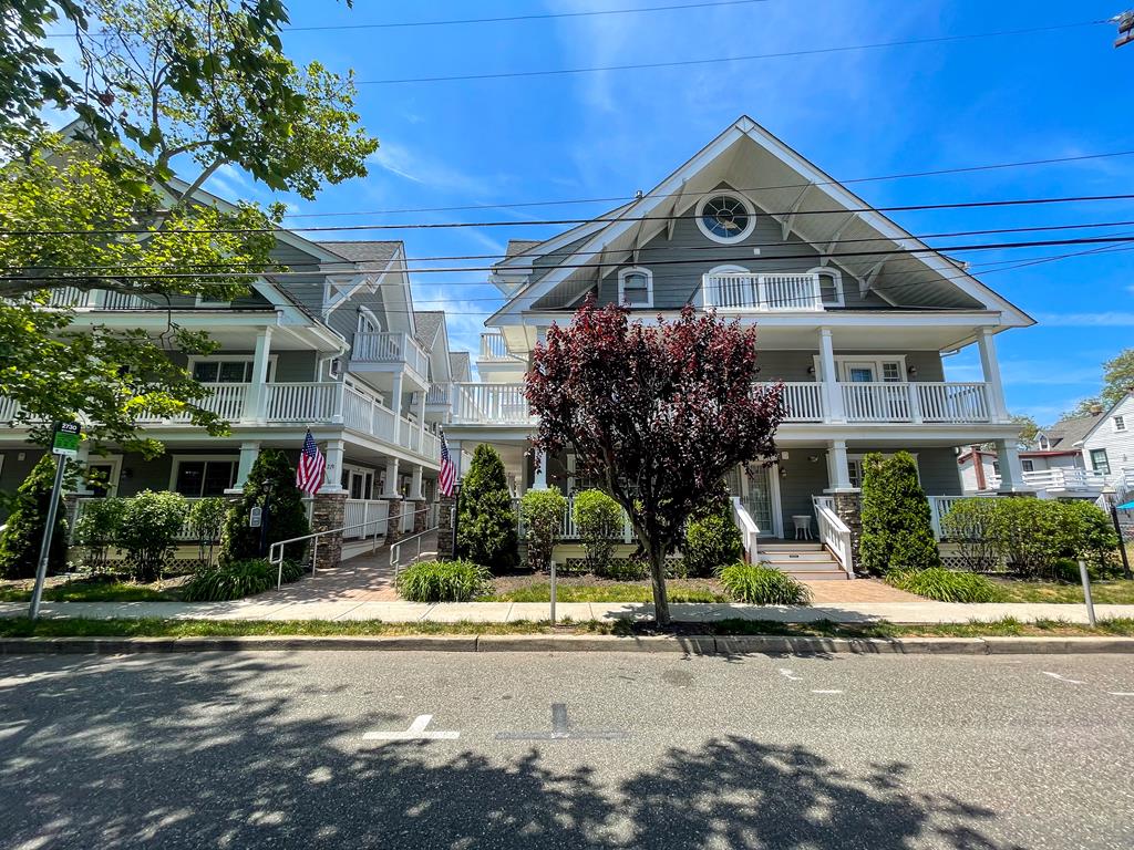 219 S Lafayette St Devonshire | Photo 32