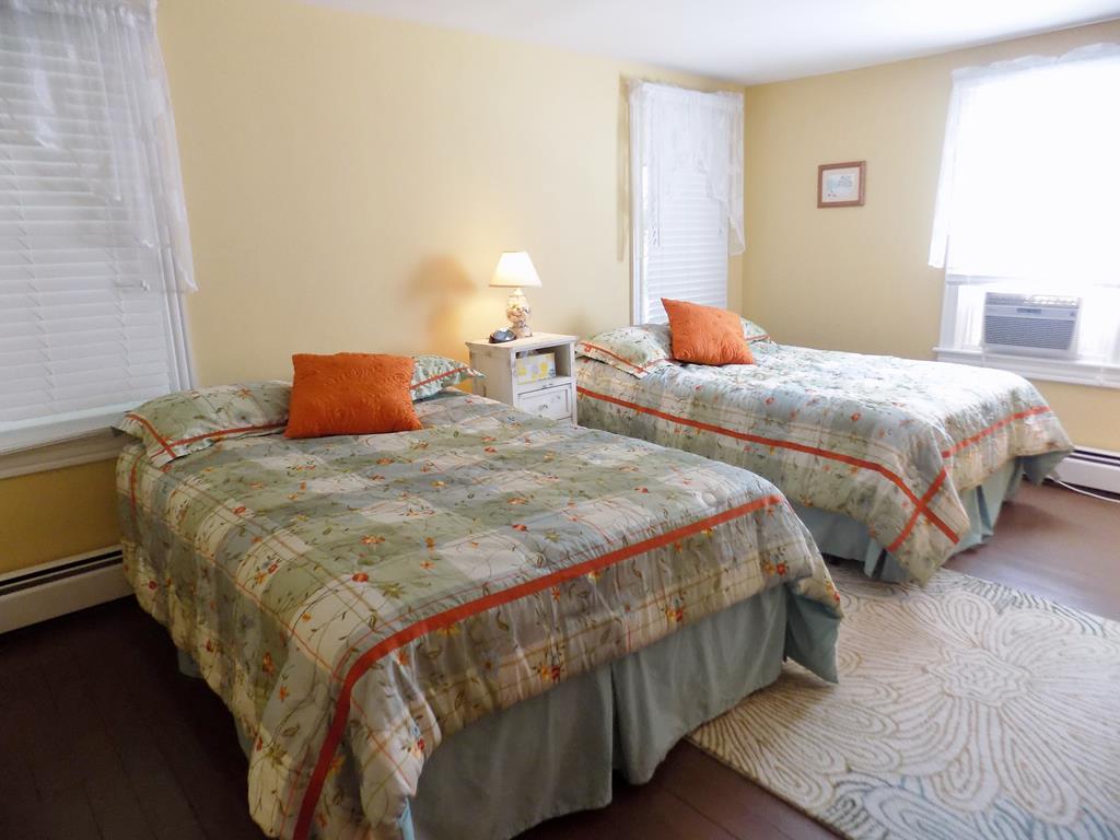 409 Princeton | Photo 17