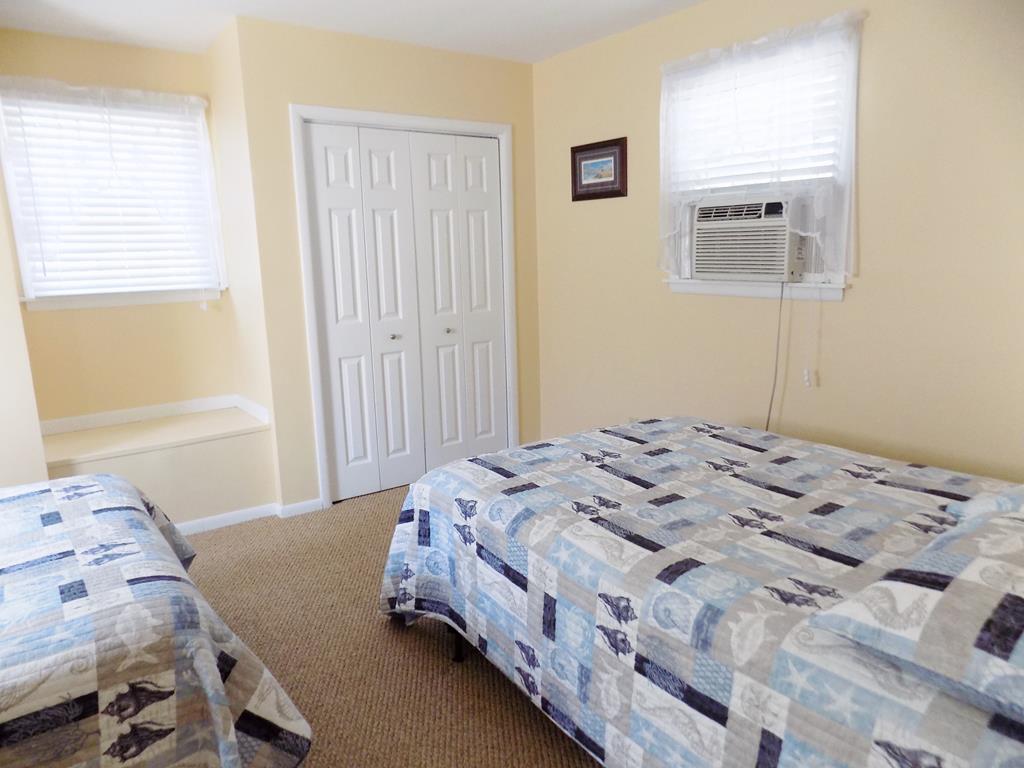409 Princeton | Photo 24