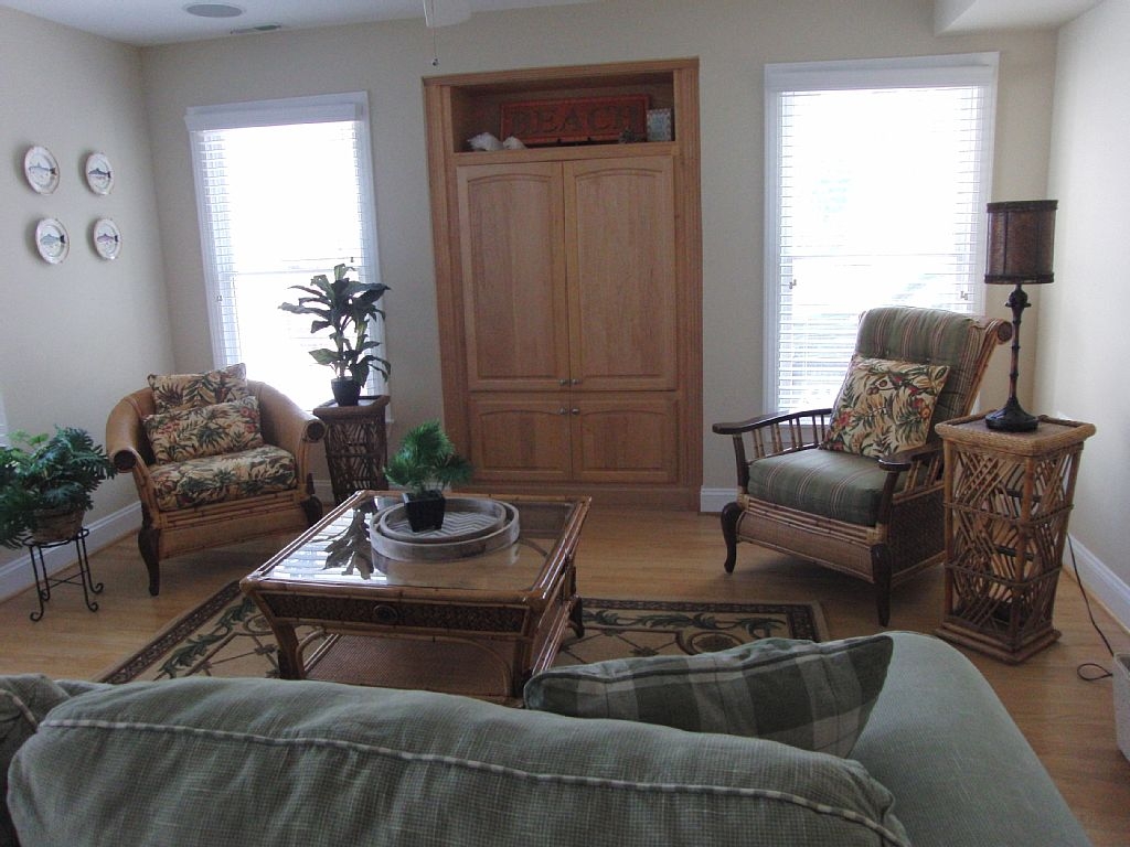 25 West 11th Street, Avalon (Center)